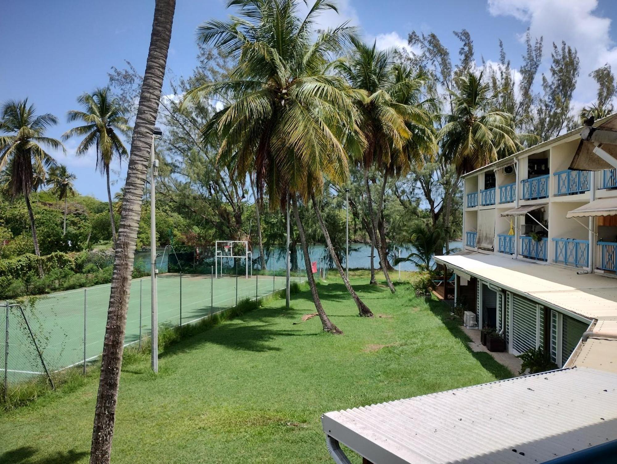 Charmant T1 avec vue sur marina Les Trois-Ilets Extérieur photo